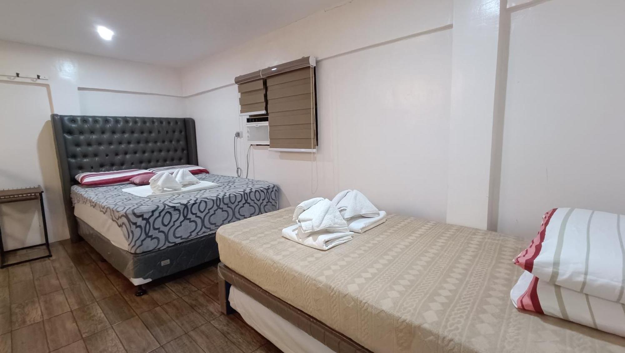 Fb Dormitel Suites Cagayan de Oro Esterno foto